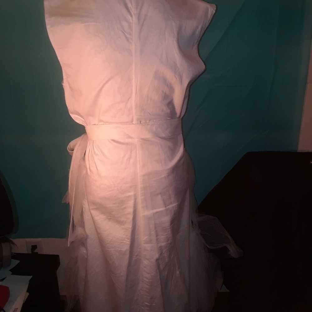 WHITE DRESS - Picture 4 of 5